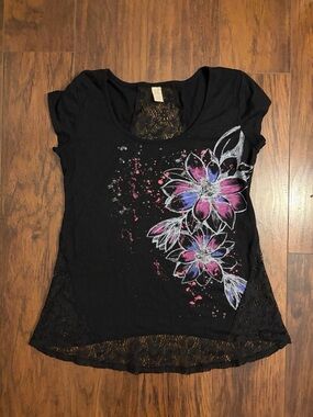 Hot Topic Black Short-Sleeve Floral Lace-Back Tee with Purple & Pink Accents